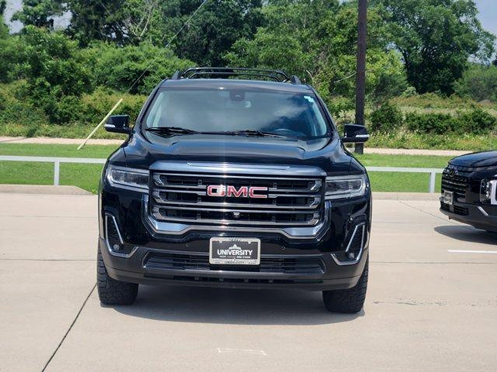 2023 GMC Acadia AWD AT4