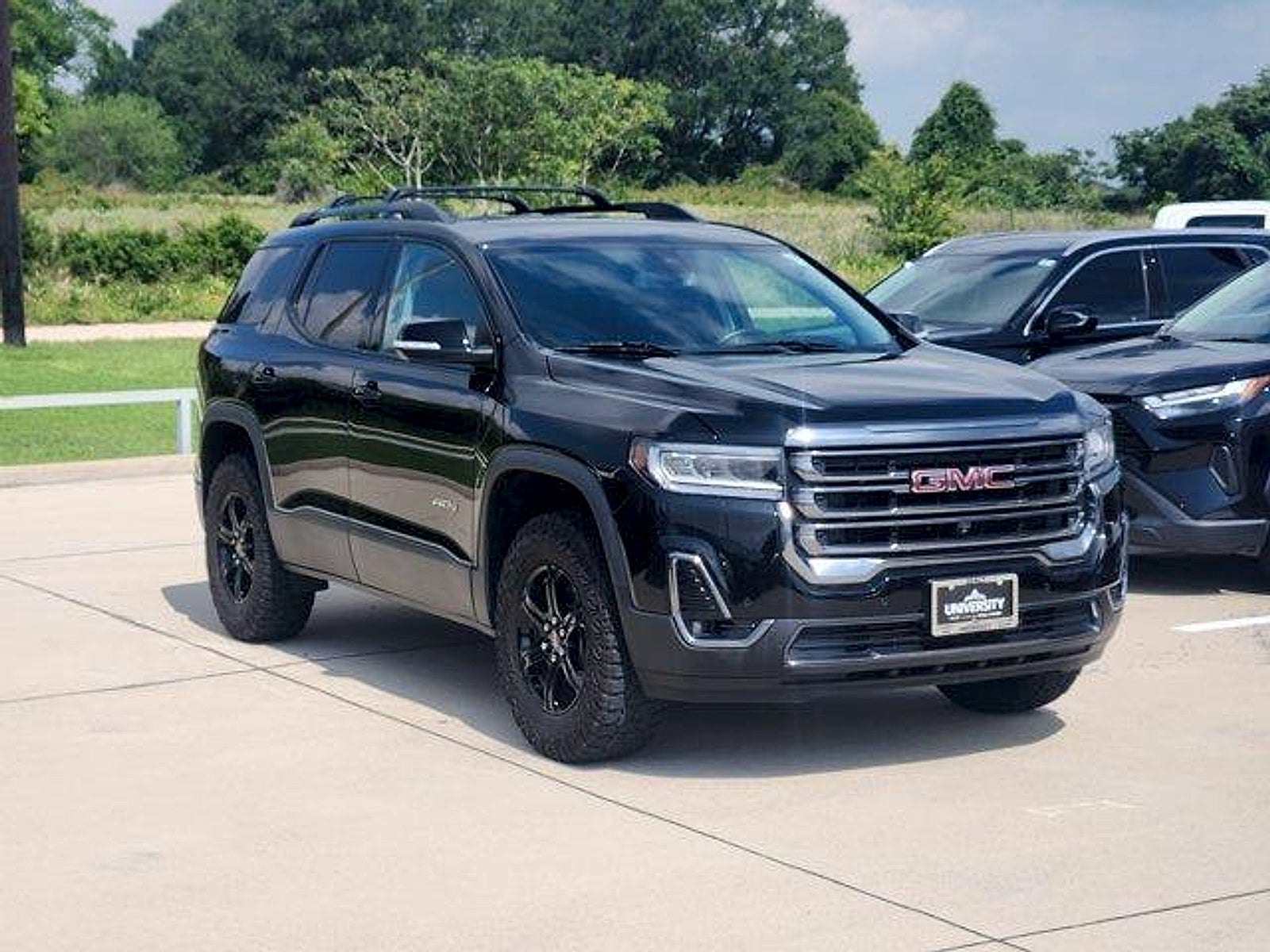2023 GMC Acadia AWD AT4