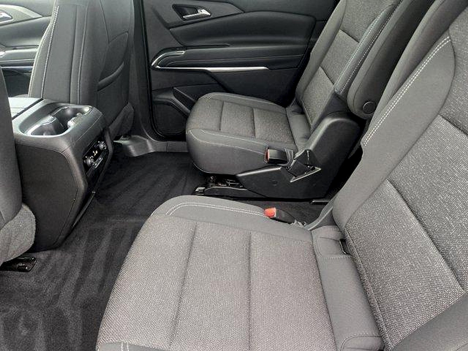 2025 Chevrolet Traverse FWD LT