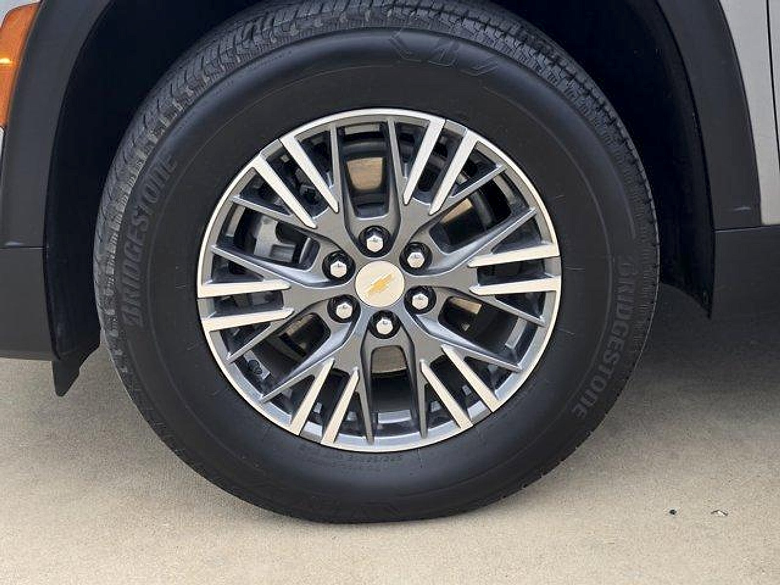 2025 Chevrolet Traverse FWD LT