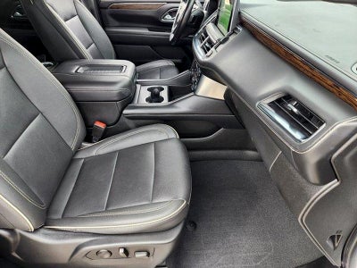 2023 Chevrolet Suburban 4WD Premier