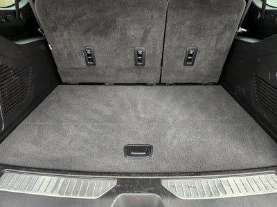 2023 Chevrolet Suburban 4WD Premier