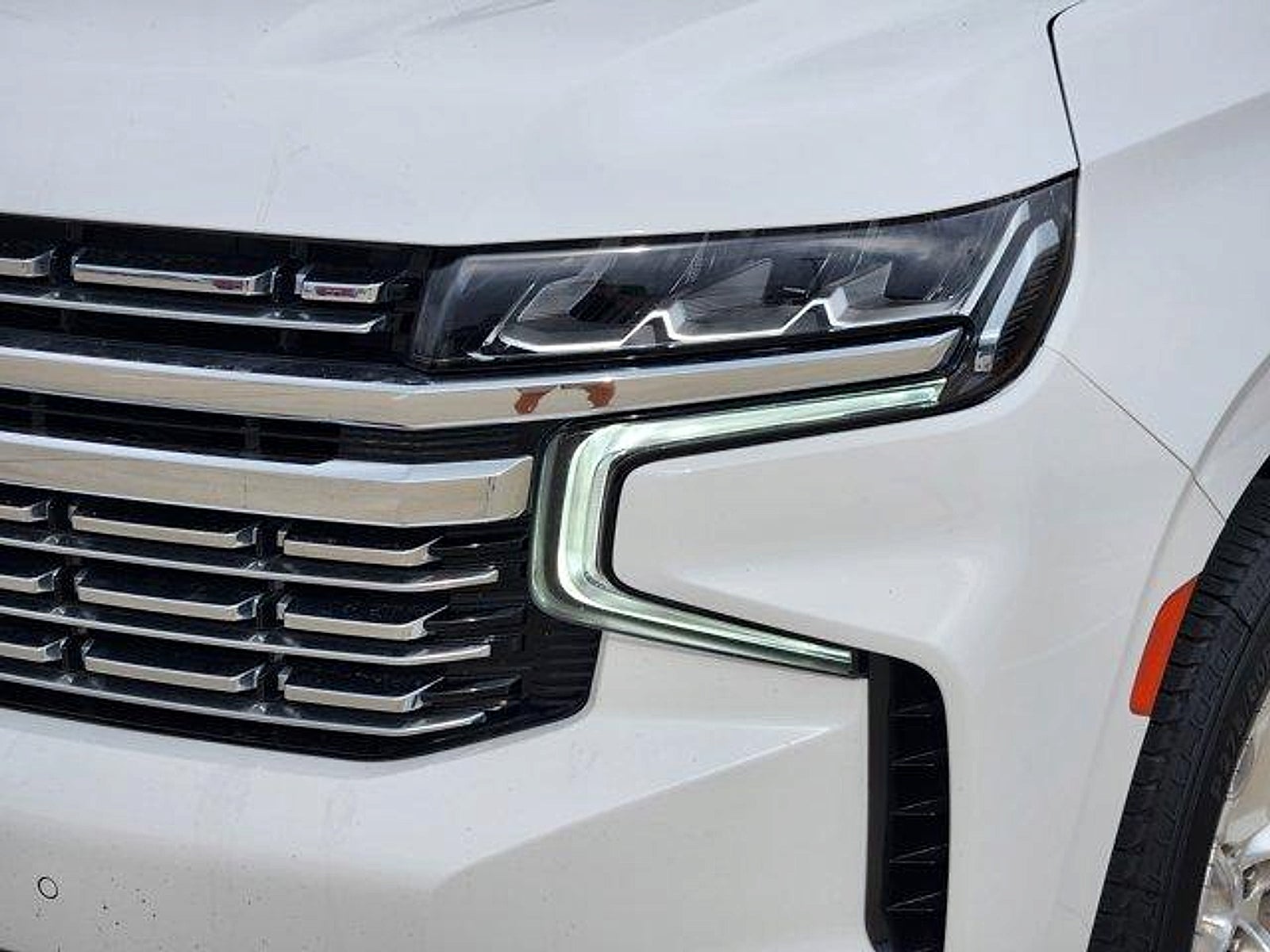 2023 Chevrolet Suburban 4WD Premier