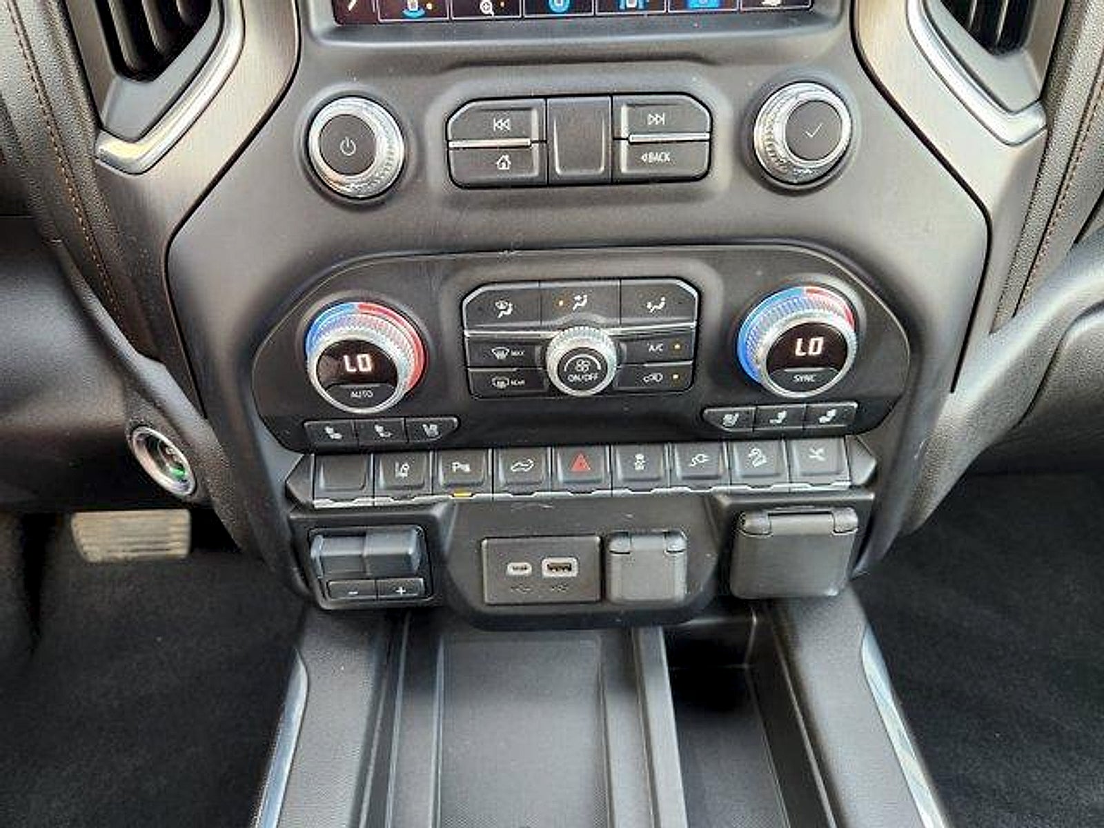 2022 GMC Sierra 2500HD AT4