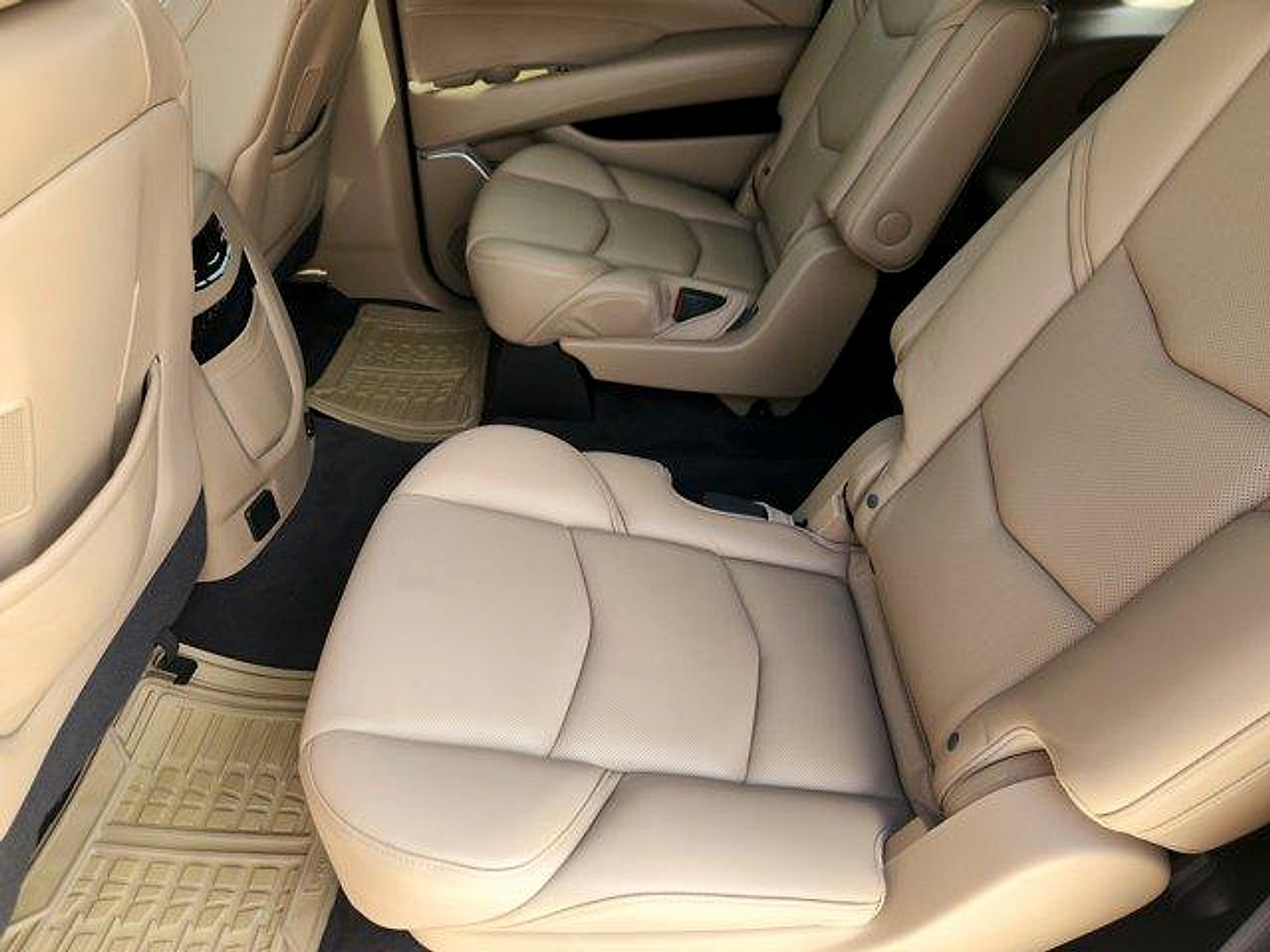 2020 Cadillac Escalade ESV 4WD Platinum