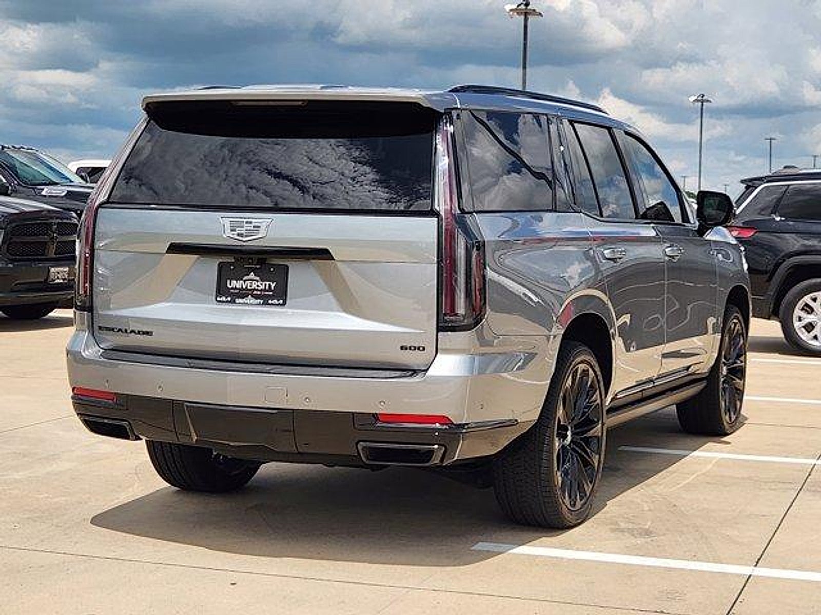 2025 Cadillac Escalade Sport Platinum