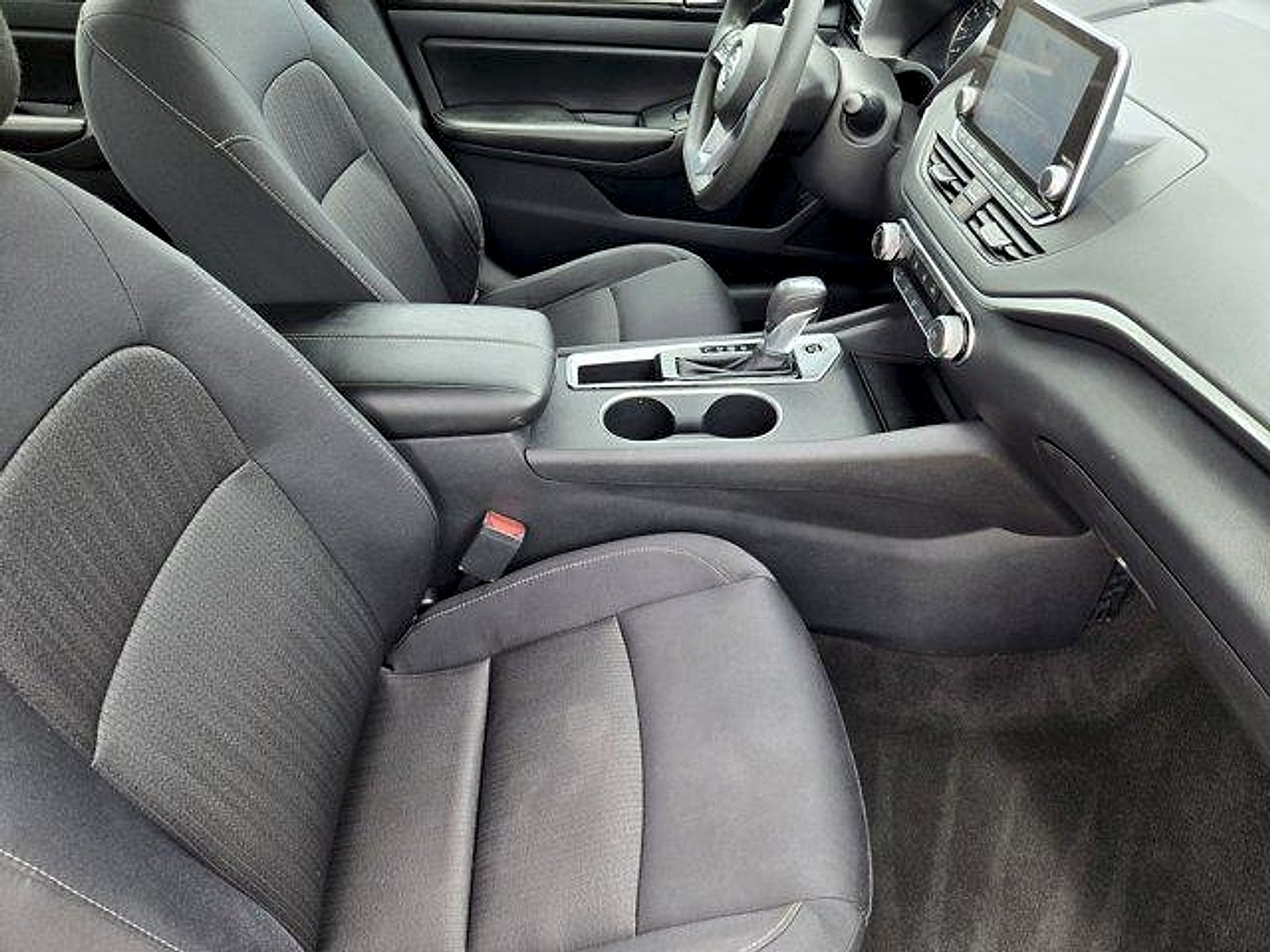 2022 Nissan Altima SV FWD