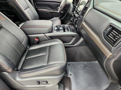 2024 Nissan TITAN Crew Cab PRO-4X 4x4