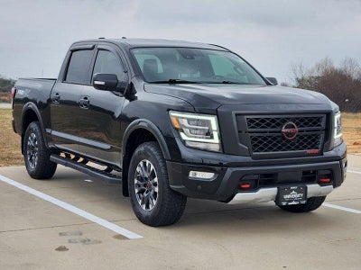 2024 Nissan TITAN Crew Cab PRO-4X 4x4