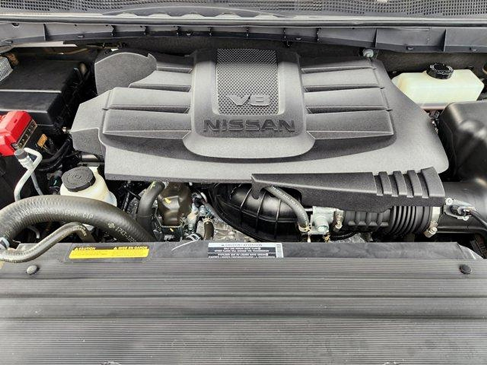 2024 Nissan TITAN Crew Cab PRO-4X 4x4