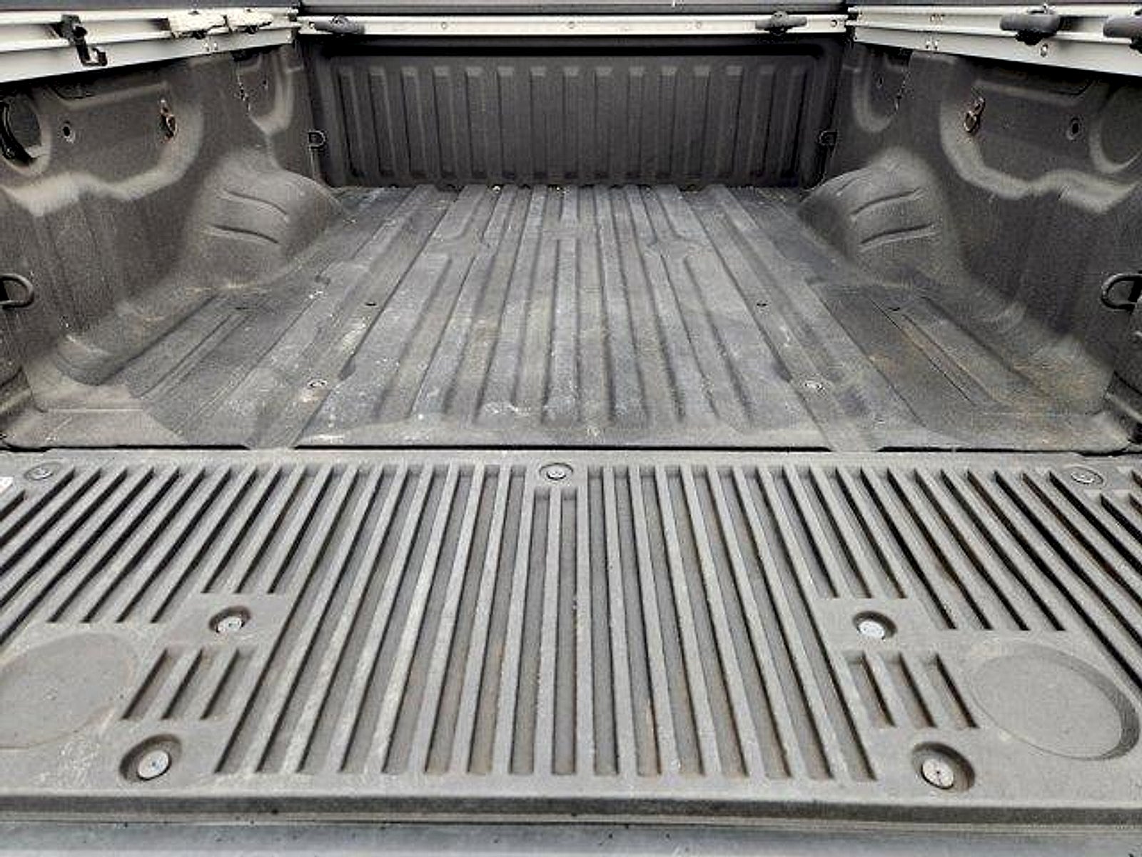 2024 Nissan TITAN Crew Cab PRO-4X 4x4