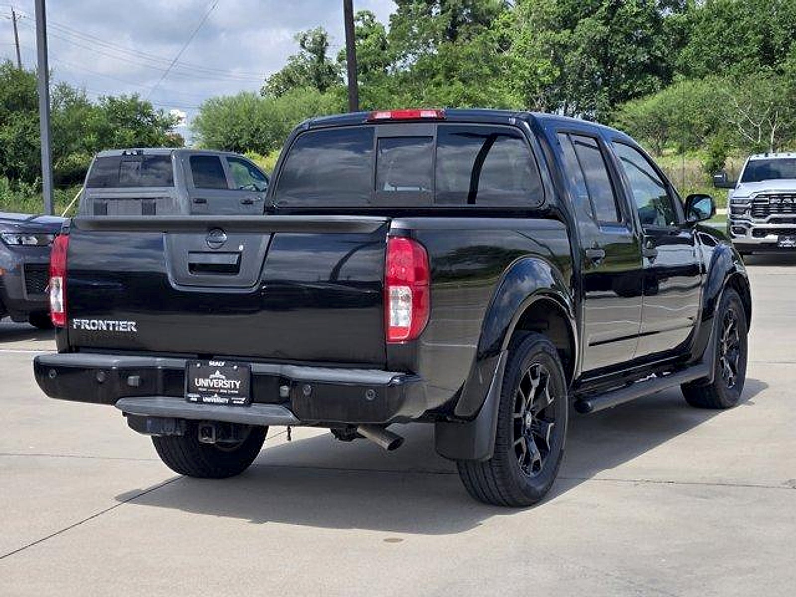 2020 Nissan Frontier Crew Cab SV 4x2