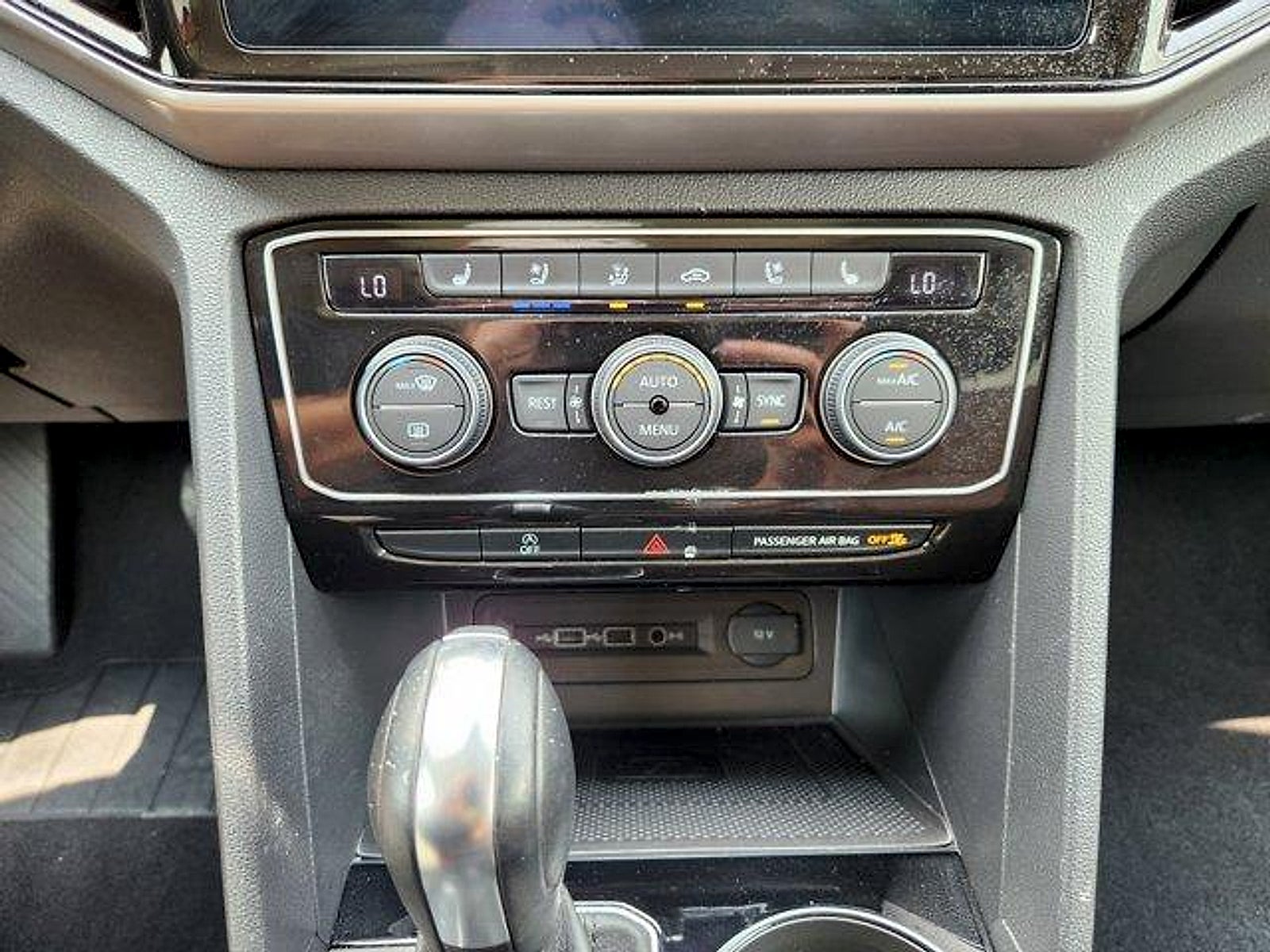 2021 Volkswagen Atlas 3.6L V6 SEL Premium