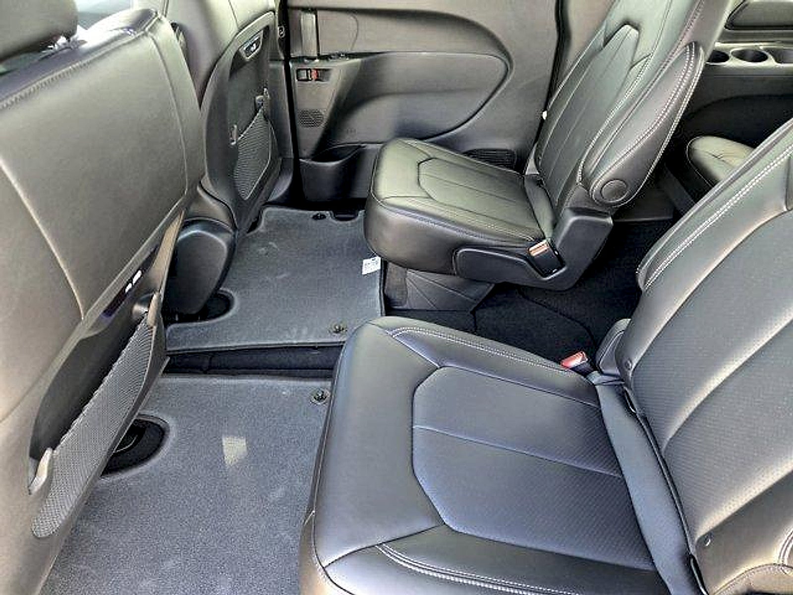 2027 Chrysler Pacifica PACIFICA SELECT