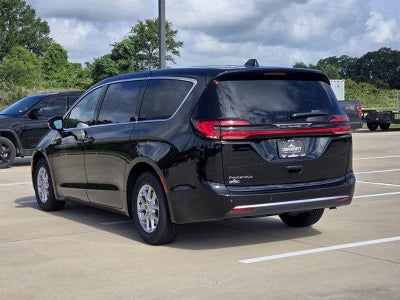 2027 Chrysler Pacifica PACIFICA SELECT