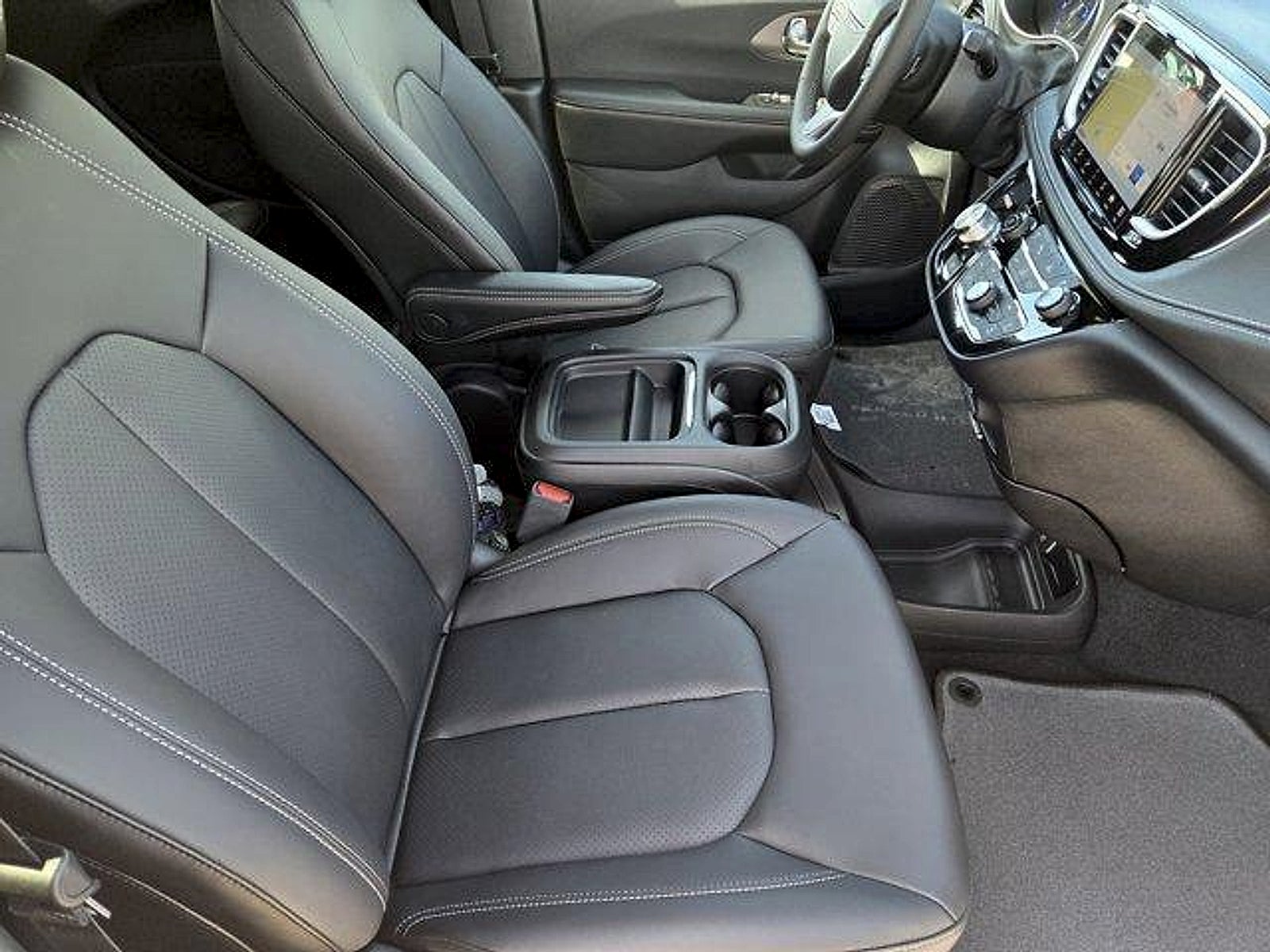 2027 Chrysler Pacifica PACIFICA SELECT