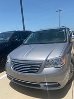 2016 Chrysler Town & Country Touring-L