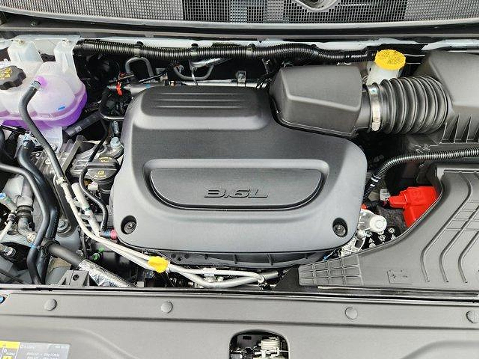 2026 Chrysler Voyager VOYAGER LX