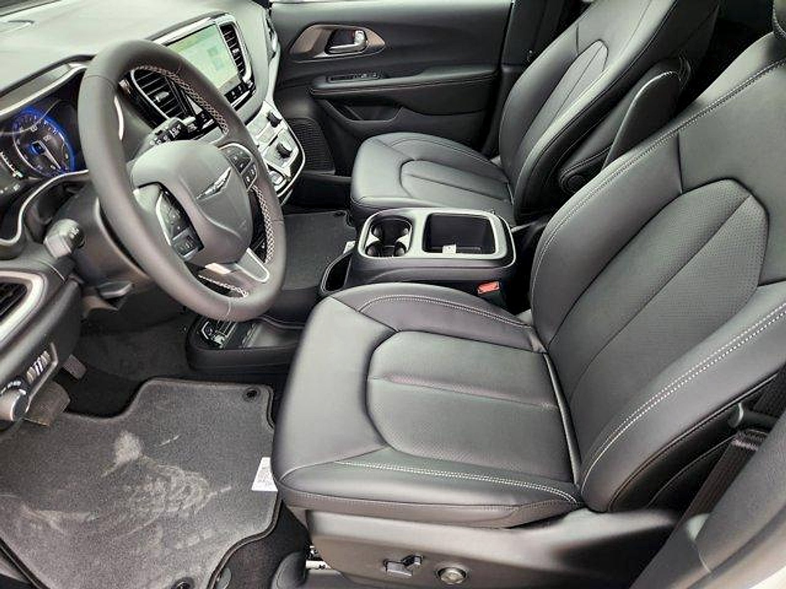 2026 Chrysler Voyager VOYAGER LX