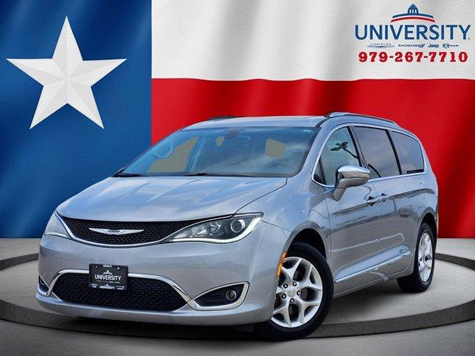 2020 Chrysler Pacifica Limited's photo