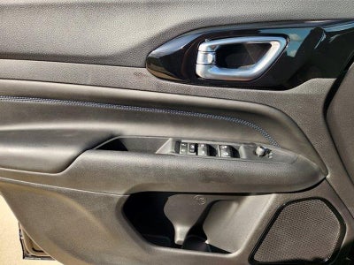 2027 Jeep Compass COMPASS LATITUDE ALTITUDE 4X4