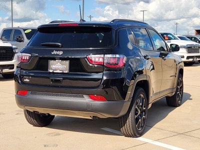 2027 Jeep Compass COMPASS LATITUDE ALTITUDE 4X4