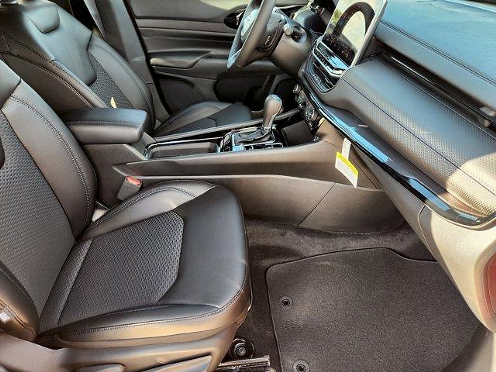 2027 Jeep Compass COMPASS LATITUDE ALTITUDE 4X4