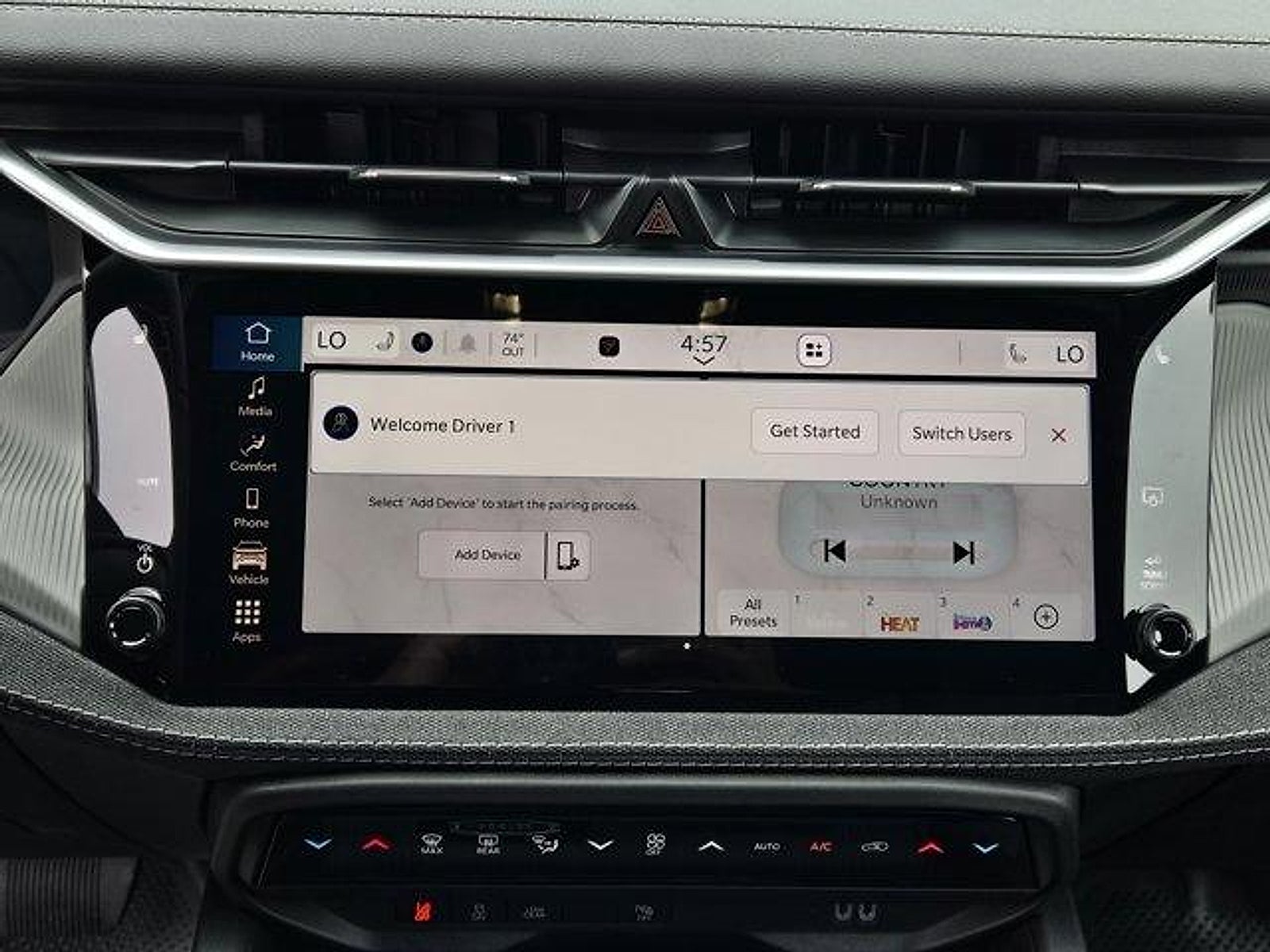 2026 Jeep Cherokee CHEROKEE LAREDO 4X4