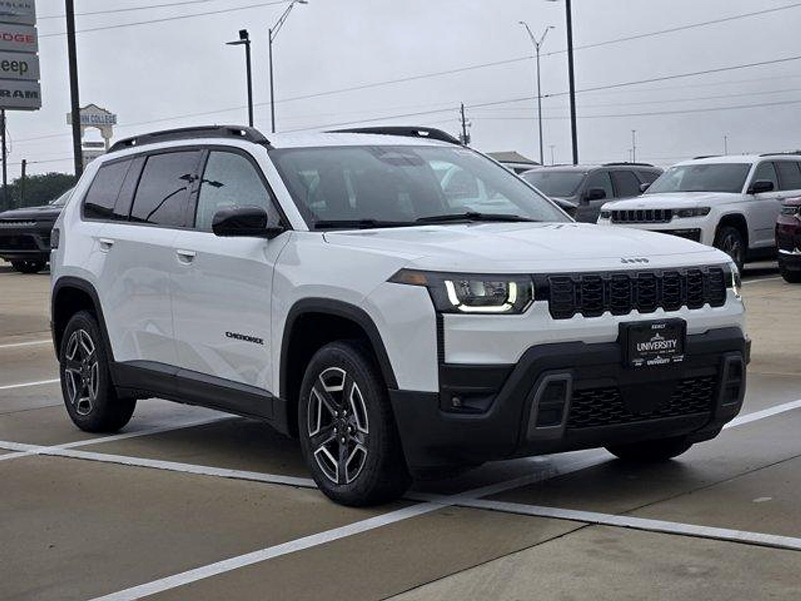 2026 Jeep Cherokee CHEROKEE LAREDO 4X4