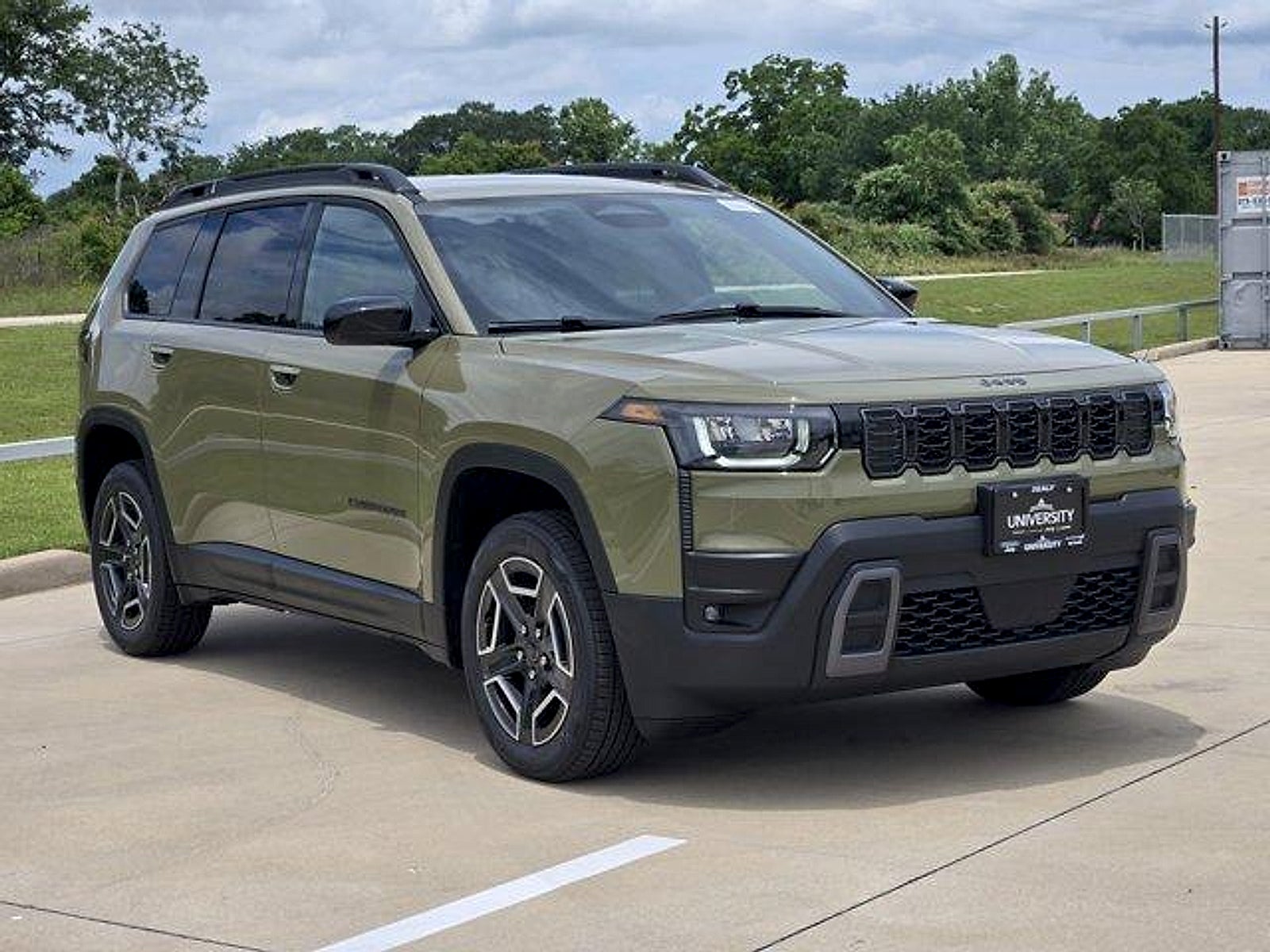 2026 Jeep Cherokee CHEROKEE LAREDO 4X4