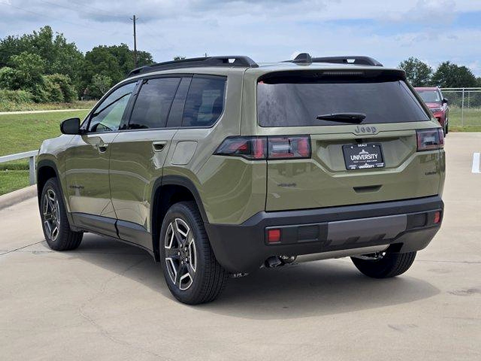 2026 Jeep Cherokee CHEROKEE LAREDO 4X4