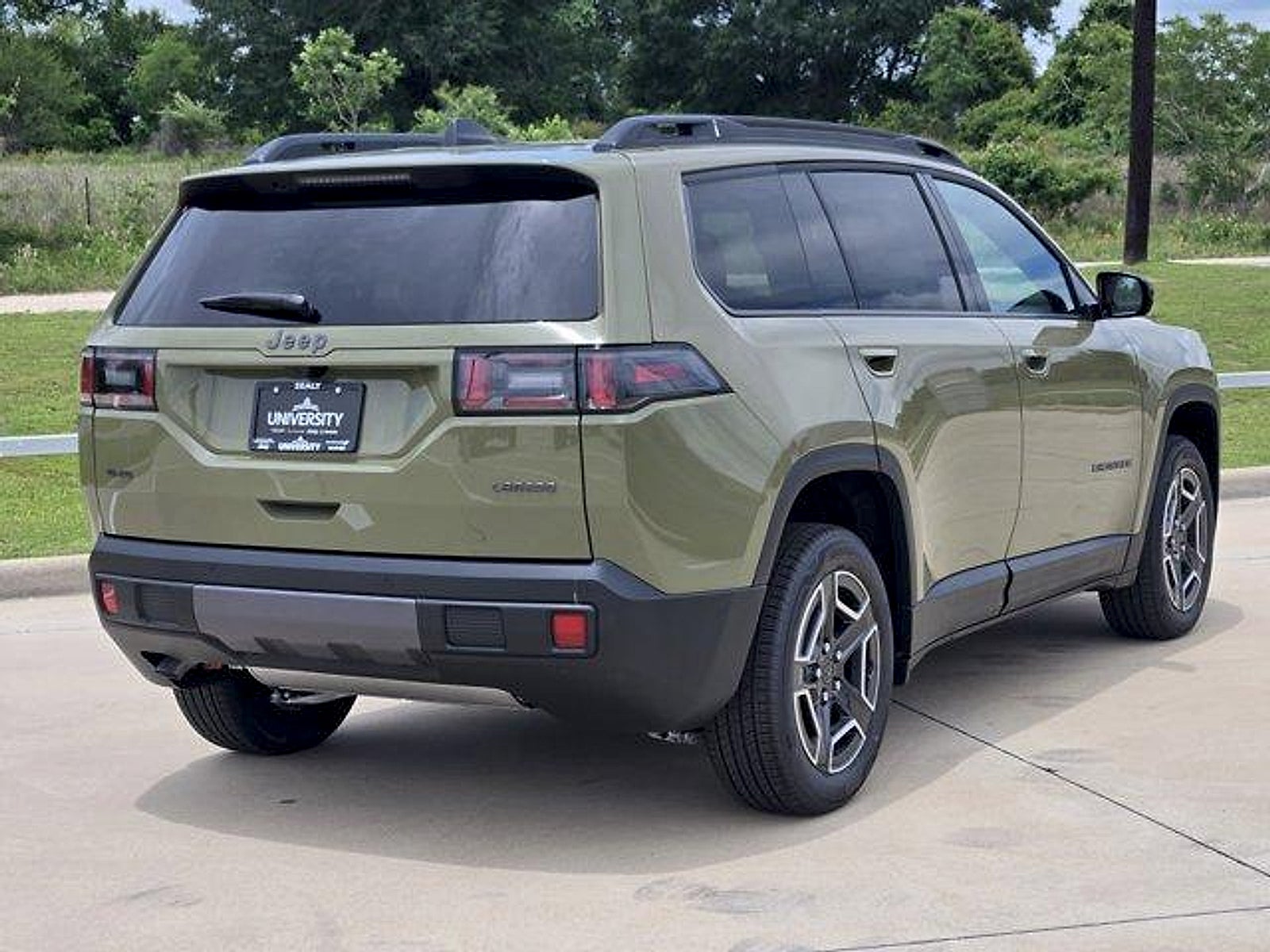 2026 Jeep Cherokee CHEROKEE LAREDO 4X4