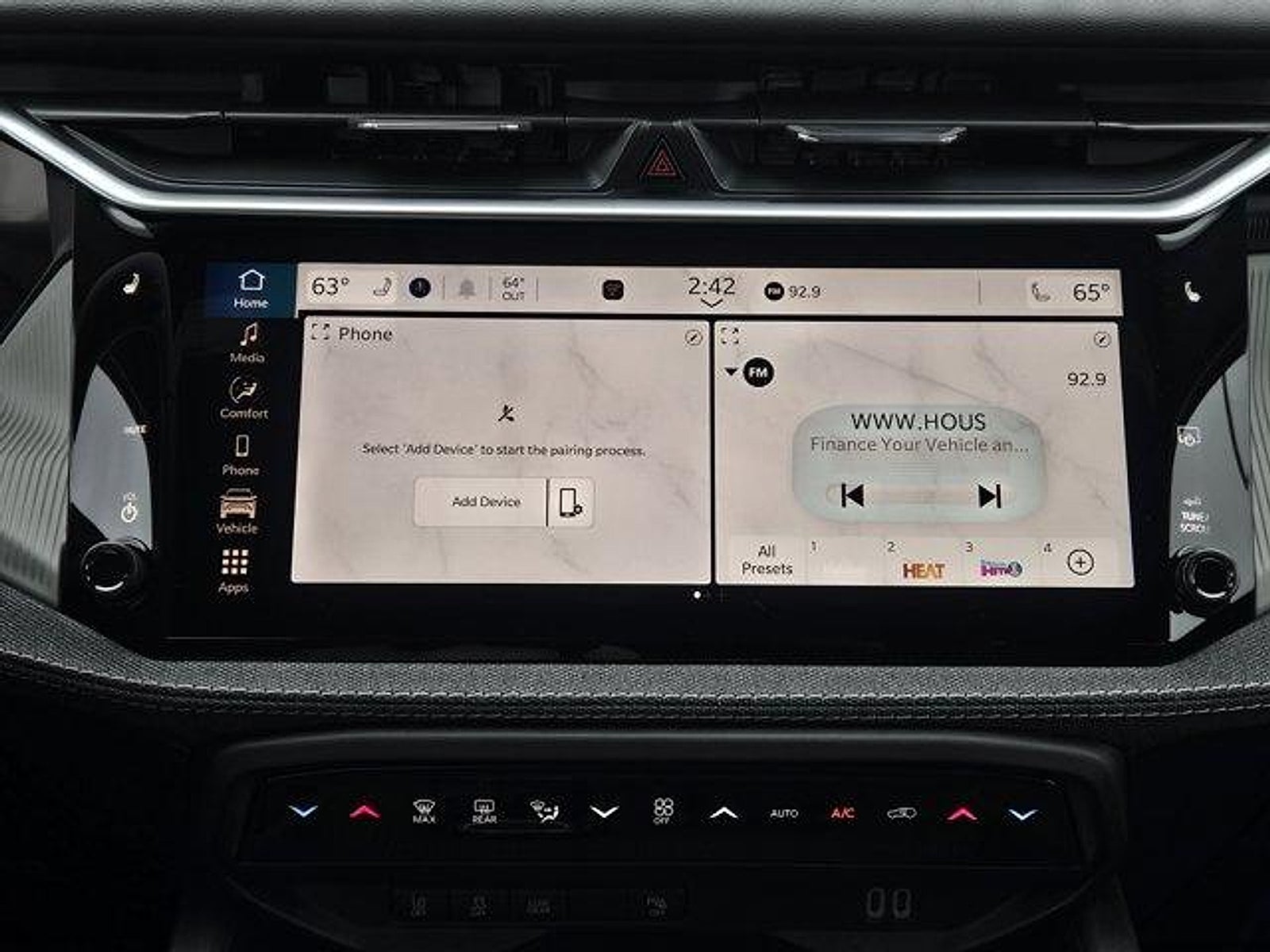 2026 Jeep Cherokee CHEROKEE LAREDO 4X4