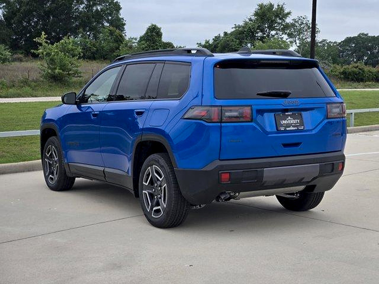 2026 Jeep Cherokee CHEROKEE LAREDO 4X4