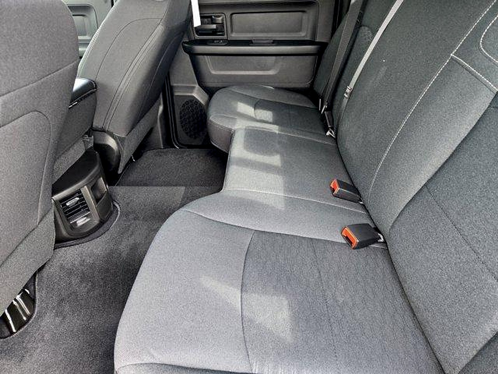 2026 RAM Ram 3500 RAM 3500 TRADESMAN CREW CAB 4X4 6'4' BOX