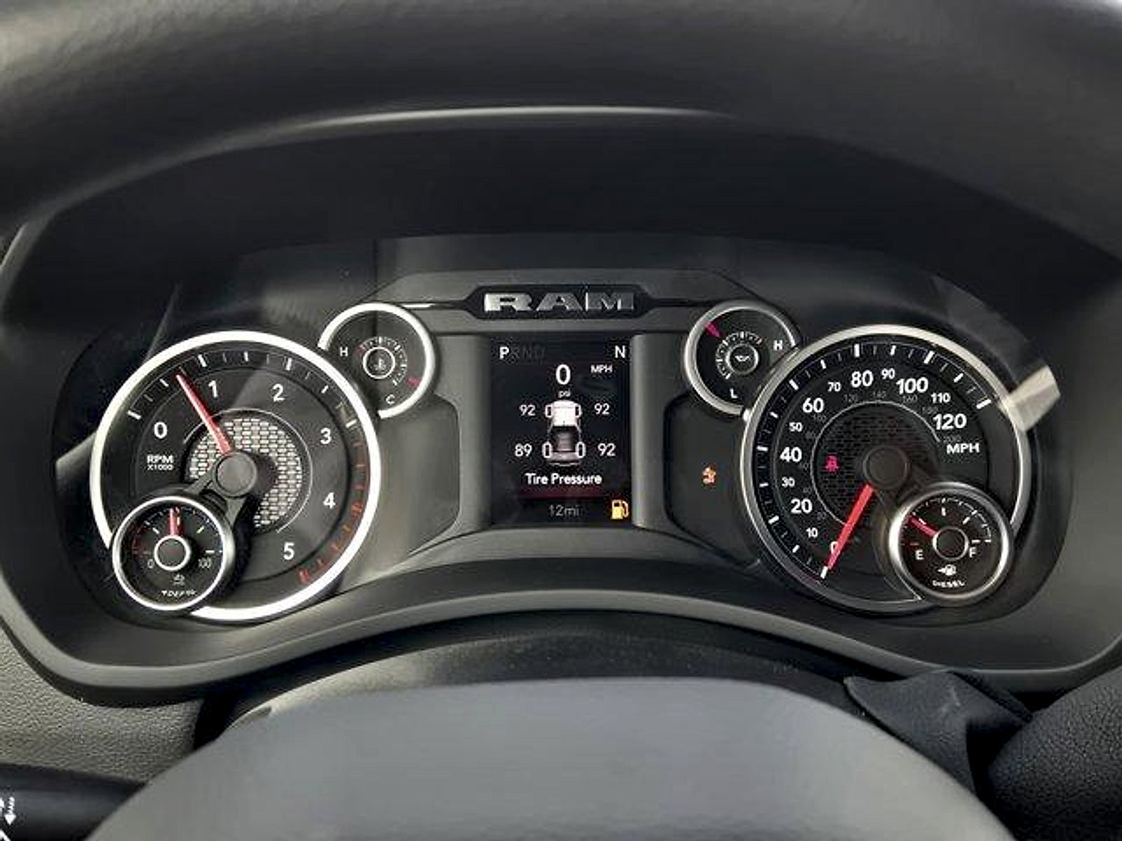 2026 RAM Ram 3500 RAM 3500 TRADESMAN CREW CAB 4X4 6'4' BOX