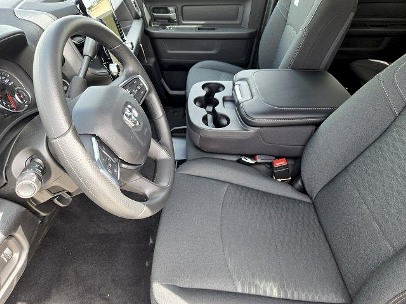 2026 RAM Ram 3500 RAM 3500 TRADESMAN CREW CAB 4X4 6'4' BOX