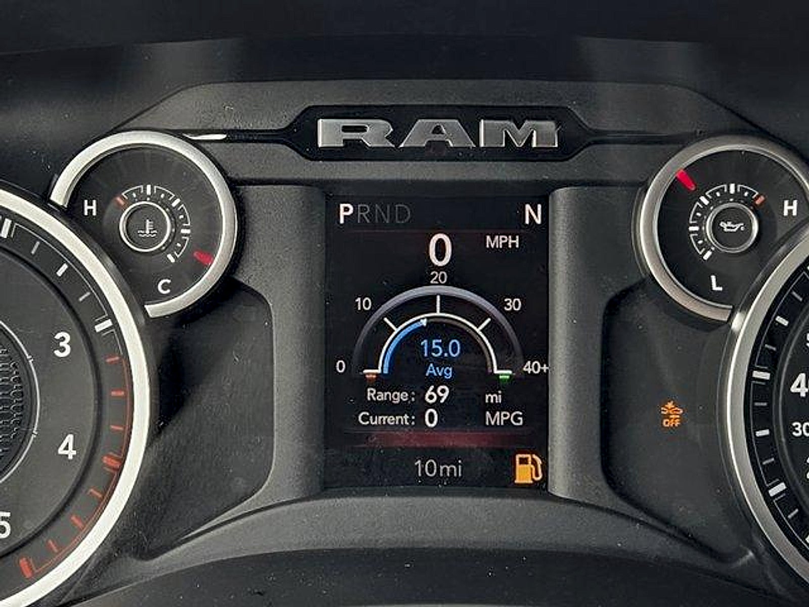 2026 RAM Ram 3500 RAM 3500 TRADESMAN CREW CAB 4X4 6'4' BOX