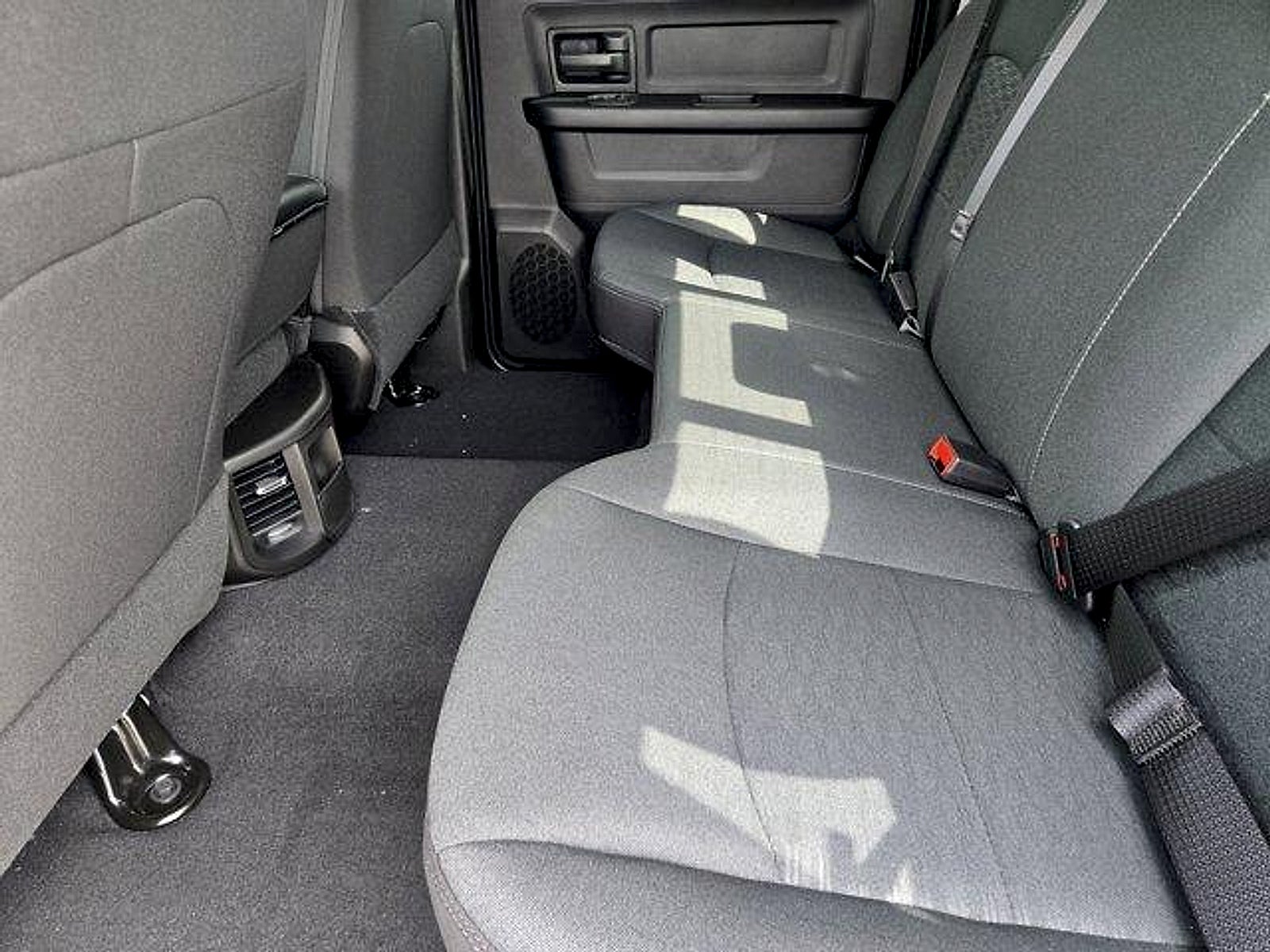 2026 RAM Ram 3500 RAM 3500 TRADESMAN CREW CAB 4X4 6'4' BOX