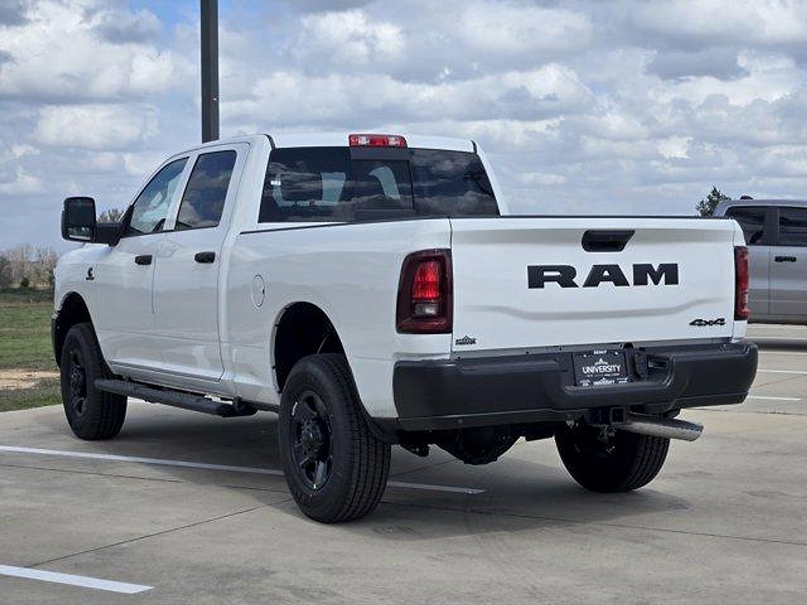 2026 RAM Ram 3500 RAM 3500 TRADESMAN CREW CAB 4X4 6'4' BOX