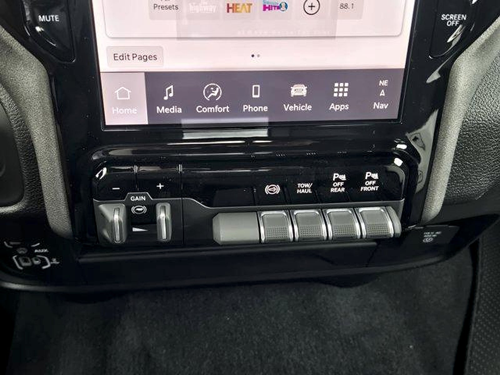 2026 RAM Ram 2500 RAM 2500 TRADESMAN CREW CAB 4X4 6'4' BOX
