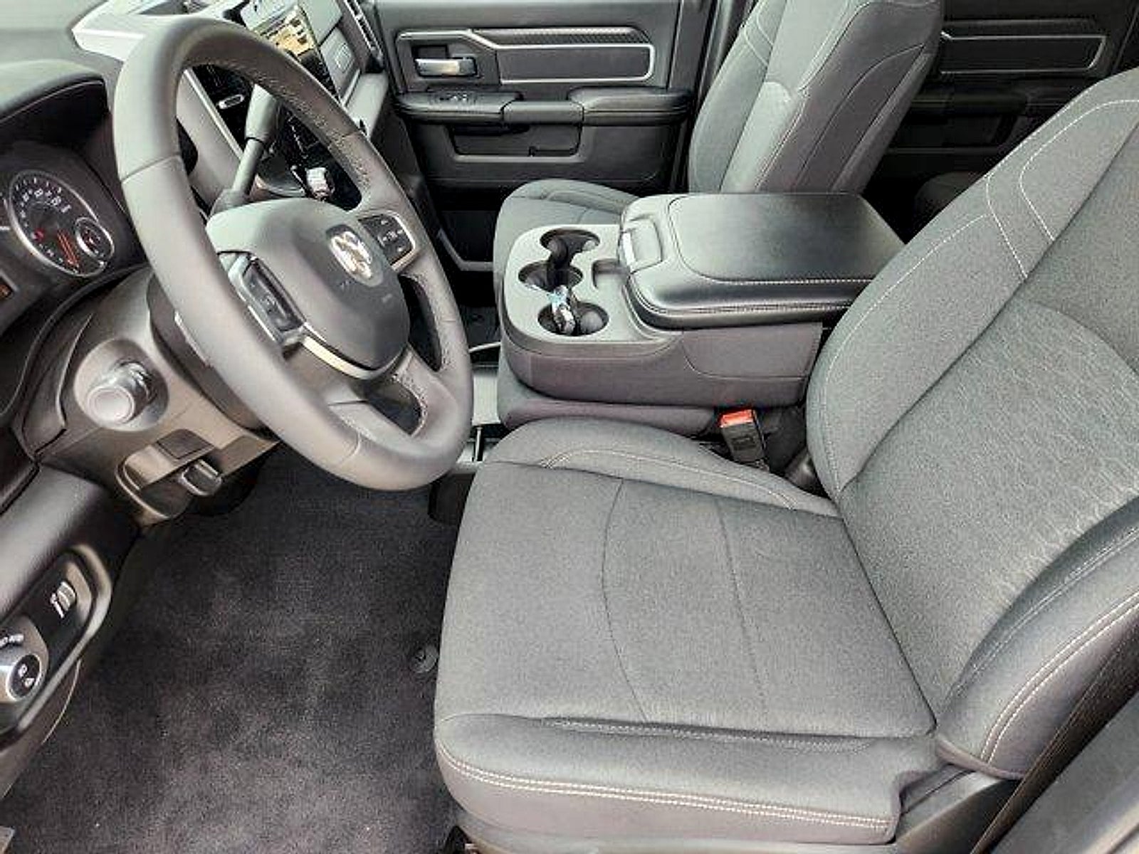 2025 RAM 2500 Big Horn Crew Cab 4x4 6'4' Box