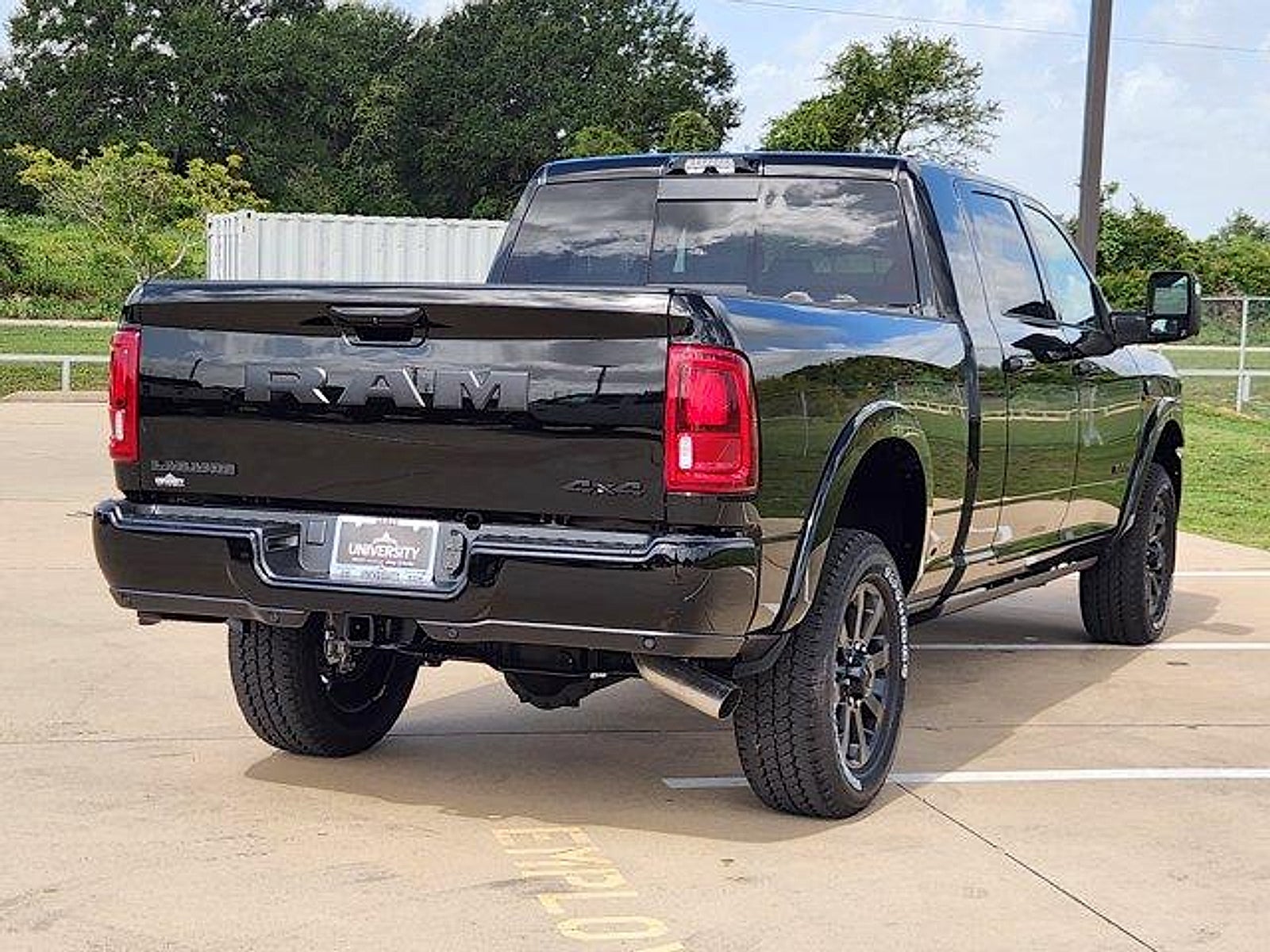 2027 RAM Ram 2500 RAM 2500 LARAMIE MEGA CAB 4X4 6'4' BOX