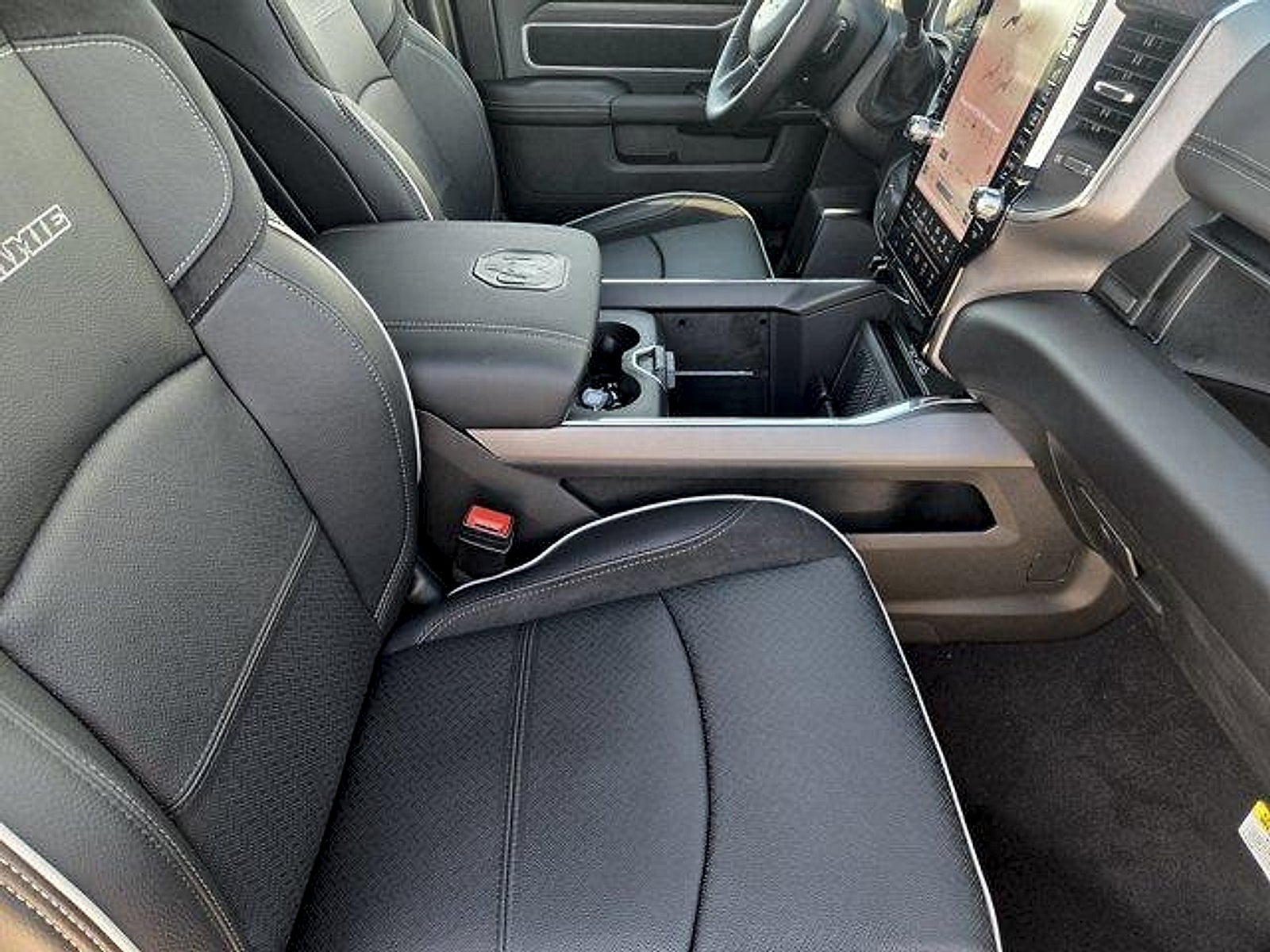 2026 RAM Ram 3500 RAM 3500 LARAMIE CREW CAB 4X4 8' BOX