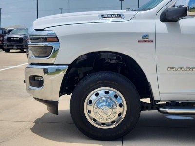 2025 RAM 3500 Laramie Crew Cab 4x4 8' Box