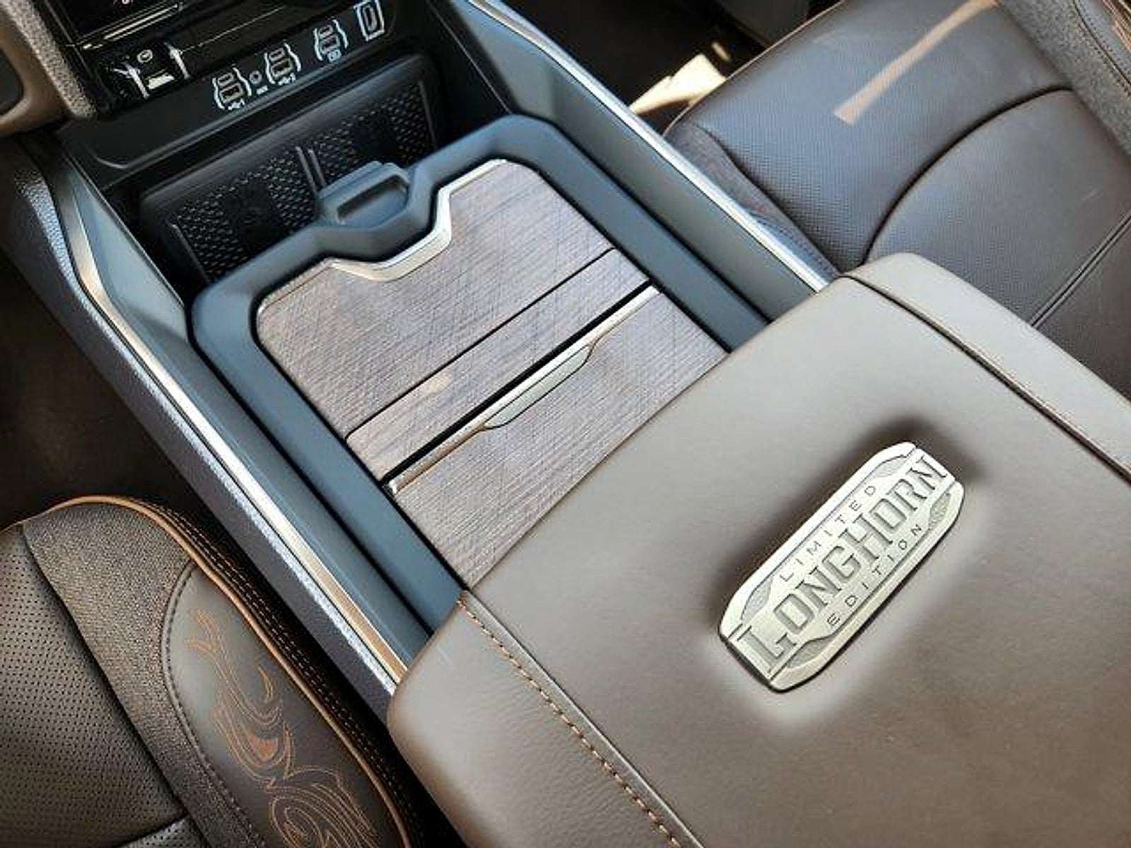 2026 RAM Ram 3500 RAM 3500 LIMITED LONGHORN CREW CAB 4X4 8' BOX