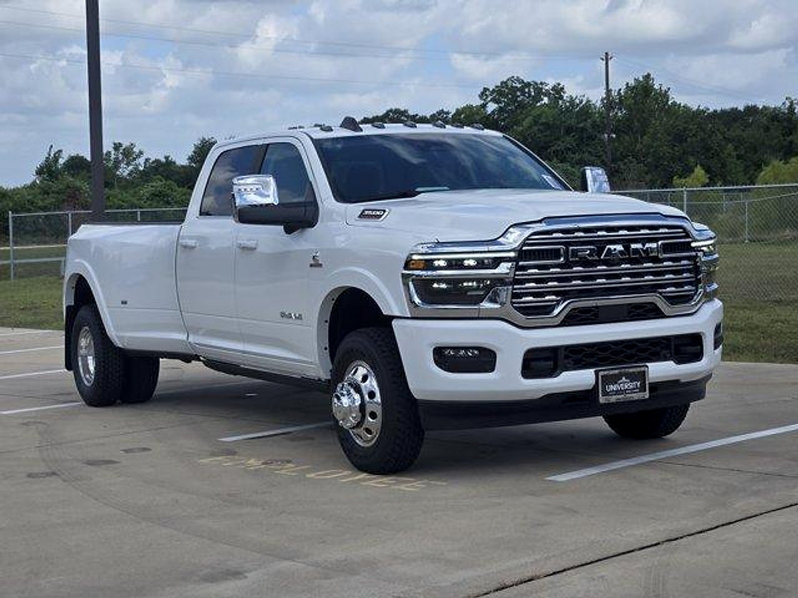 2026 RAM 3500 RAM 3500 LIMITED LONGHORN CREW CAB 4X4 8' BOX