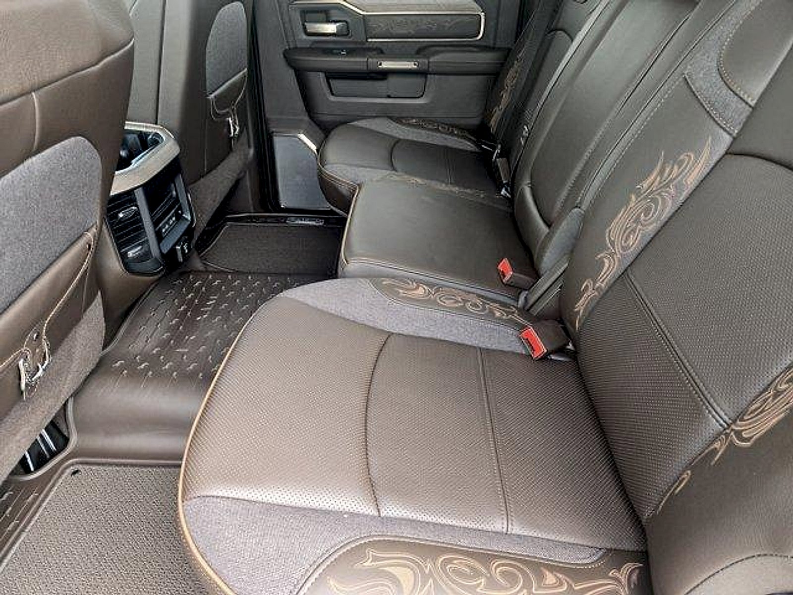 2026 RAM 3500 RAM 3500 LIMITED LONGHORN CREW CAB 4X4 8' BOX