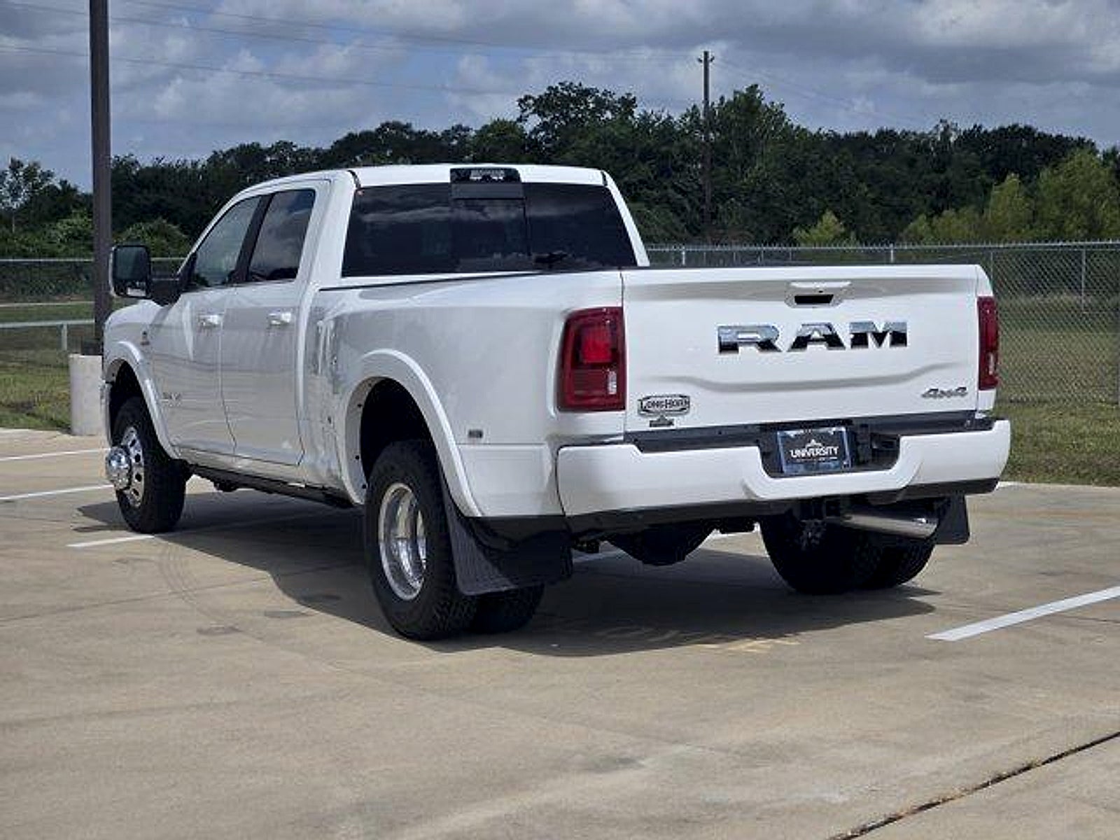 2026 RAM 3500 RAM 3500 LIMITED LONGHORN CREW CAB 4X4 8' BOX