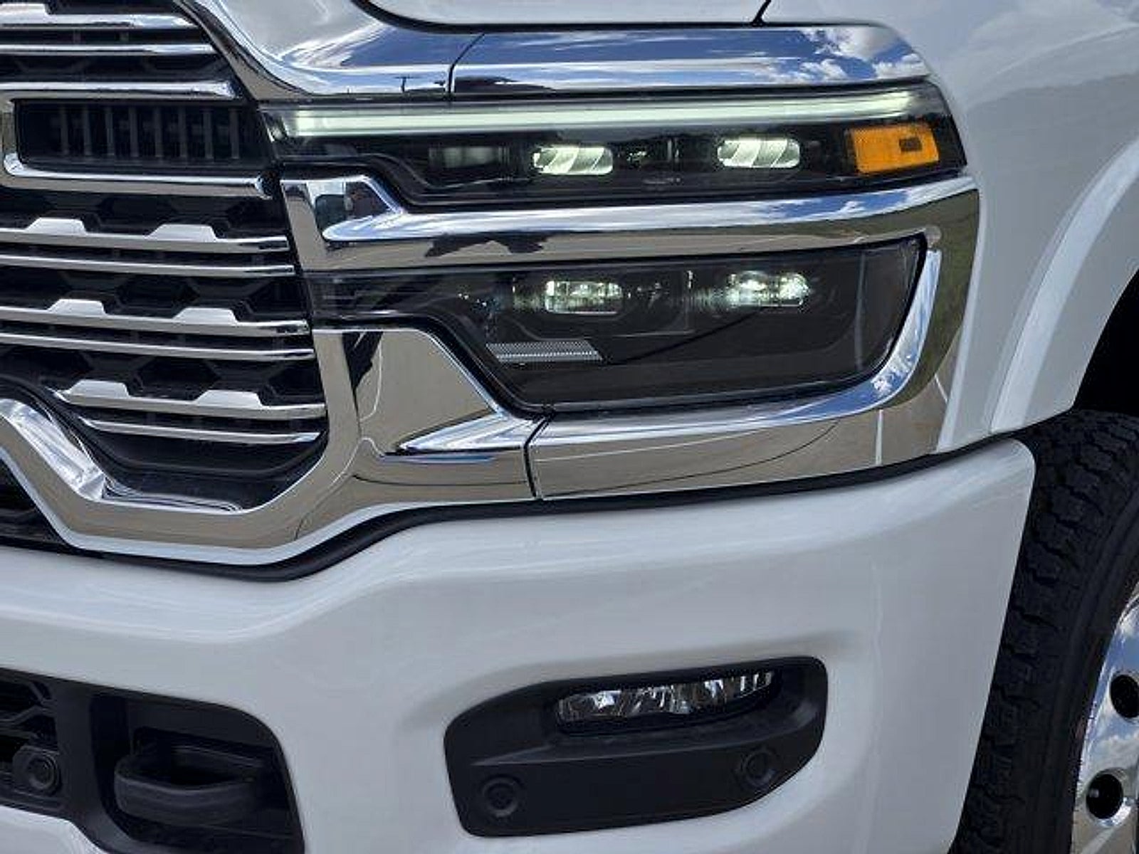 2026 RAM 3500 RAM 3500 LIMITED LONGHORN CREW CAB 4X4 8' BOX